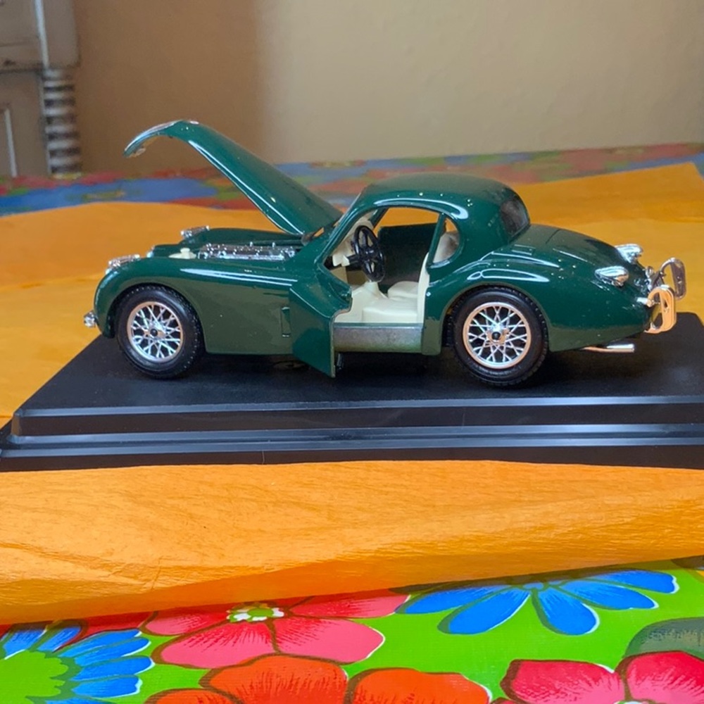 Jaguar XK 120 coupe